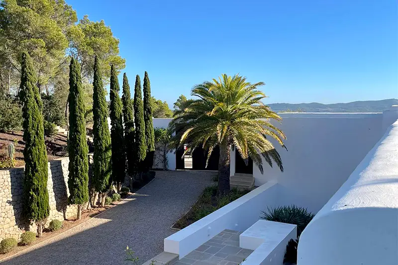 Tâmplărie Lemn Stratificat: Imobil Rezidențial, Ibiza, Spania